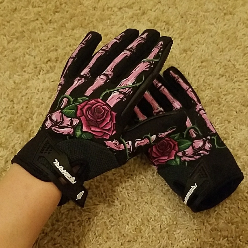 Waterproof snowboard gloves